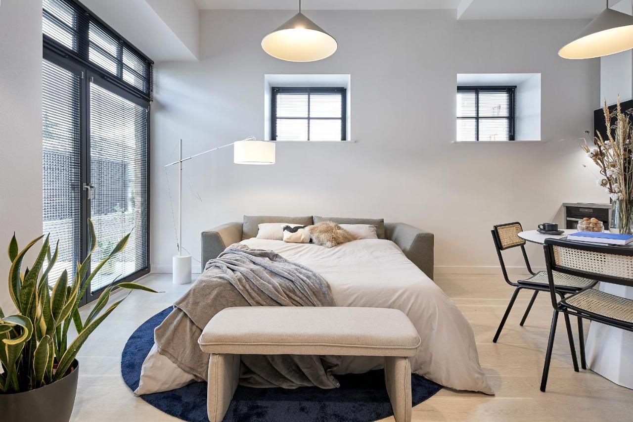 High Ceiling Loft With Its Own Backyard And A Terrace Apartment ทาลลินน์ ภายนอก รูปภาพ